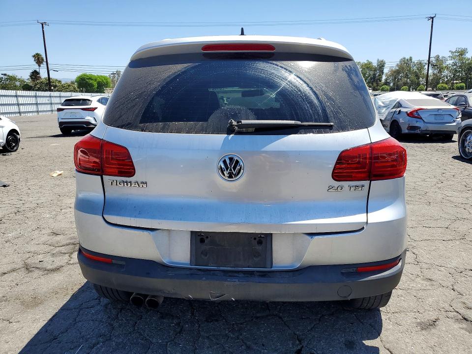 2012 Volkswagen Tiguan მანქანა იყიდება აუქციონზე, vin: WVGAV7AX7CW556068, აუქციონის ნომერი: 61821766