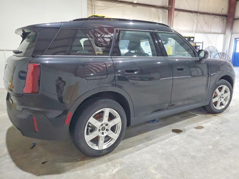 Продажа на аукционе авто 2027 Mini Countryman, vin: WMZ23GA03V7V53215, номер лота: 58769226
