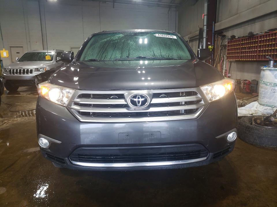 2012 Toyota Highlander მანქანა იყიდება აუქციონზე, vin: 5TDBK3EH9CS157241, აუქციონის ნომერი: 41632576