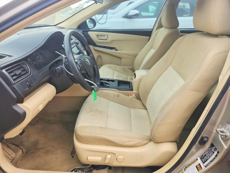 60018706 :رقم المزاد ، 4T4BF1FK6FR450518 vin ، 2015 Toyota Camry مزاد بيع