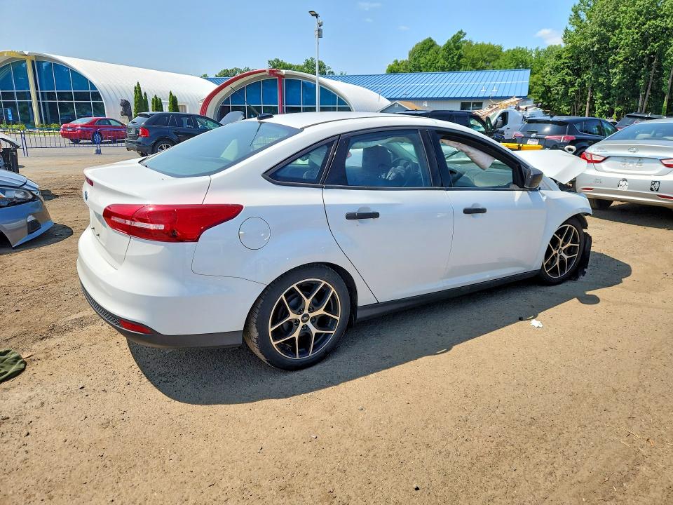 2016 Ford Focus მანქანა იყიდება აუქციონზე, vin: 1FADP3E25GL228034, აუქციონის ნომერი: 62013426