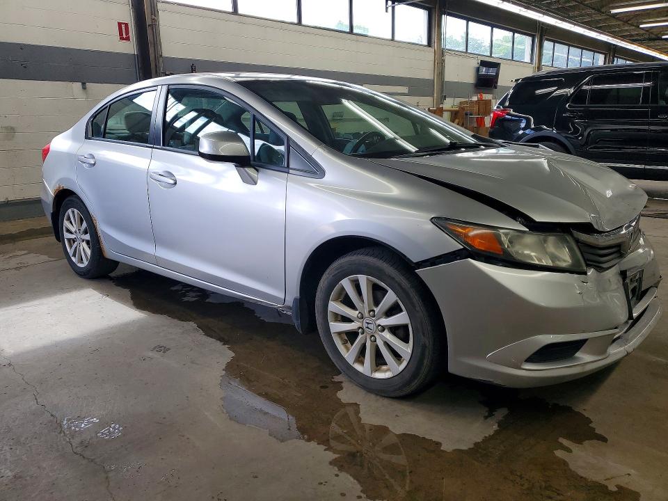 2012 Honda Civic მანქანა იყიდება აუქციონზე, vin: 2HGFB2F81CH519752, აუქციონის ნომერი: 60636936