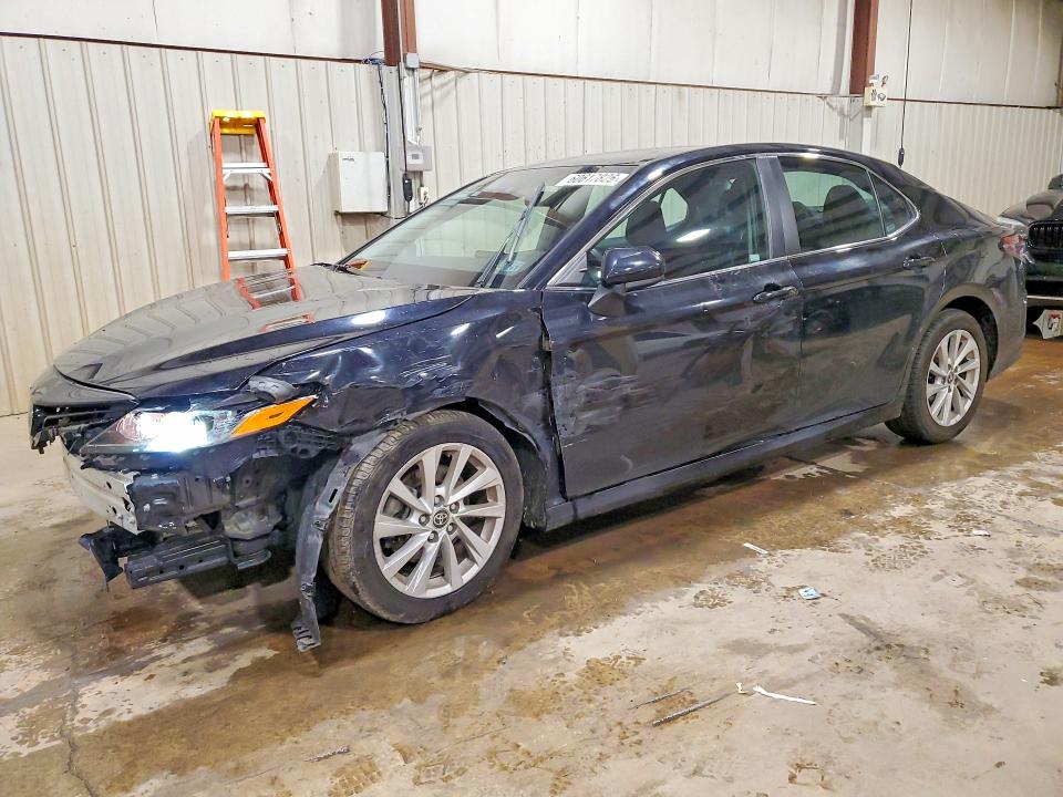 Продажа на аукционе авто 2022 Toyota Camry, vin: 4T1C11AK8NU030648, номер лота: 60617826