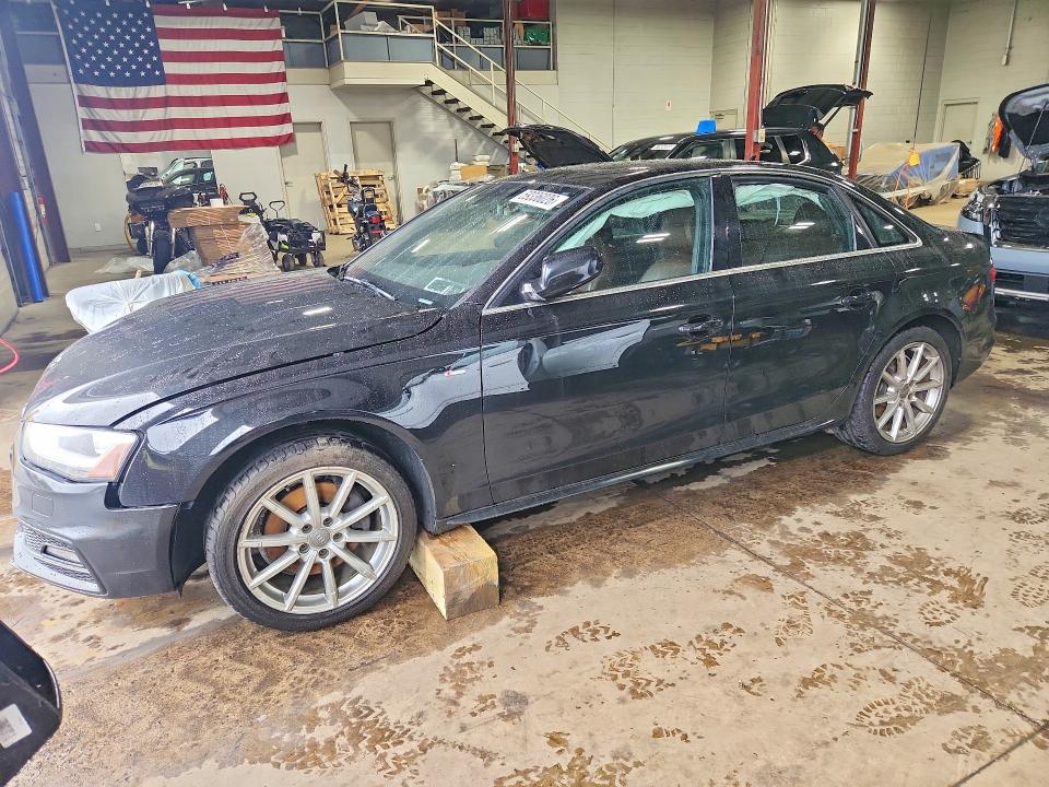 59336026 :رقم المزاد ، WAUFFAFL6FN003140 vin ، 2015 Audi A4 مزاد بيع