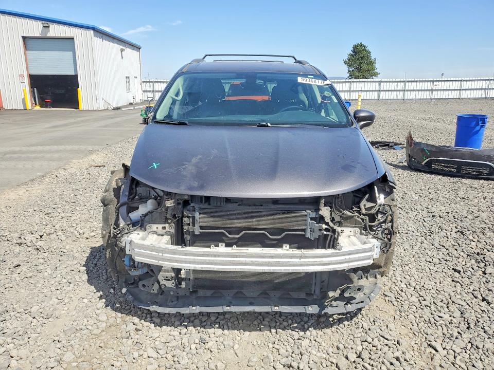 2017 Chrysler Pacifica მანქანა იყიდება აუქციონზე, vin: 2C4RC1EGXHR628305, აუქციონის ნომერი: 59368176