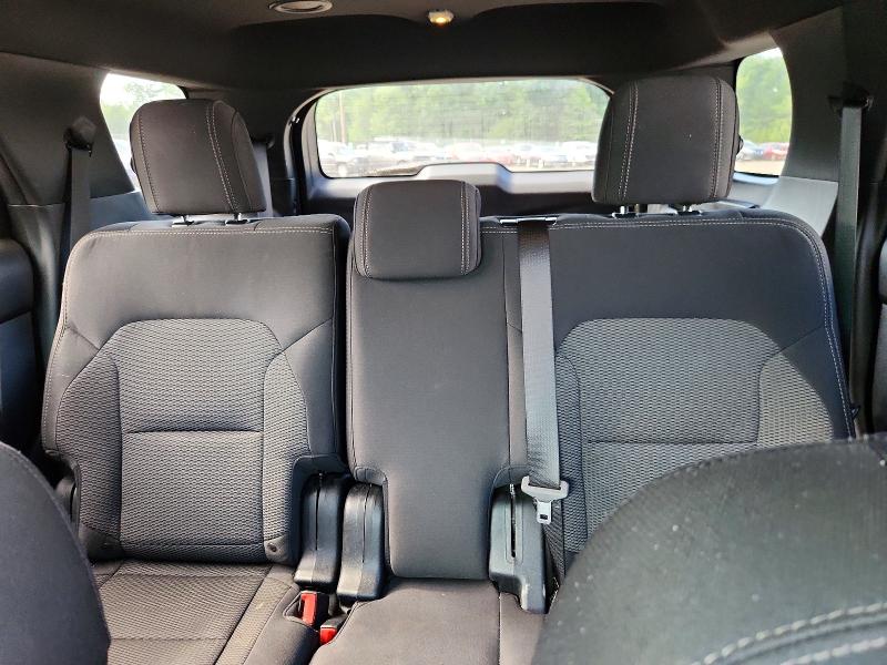 60611386 :رقم المزاد ، 1FM5K8DH6HGA14045 vin ، 2017 Ford Explorer مزاد بيع