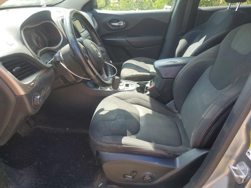 62281496 :رقم المزاد ، 1C4PJLCB4GW374225 vin ، 2016 Jeep Cherokee مزاد بيع