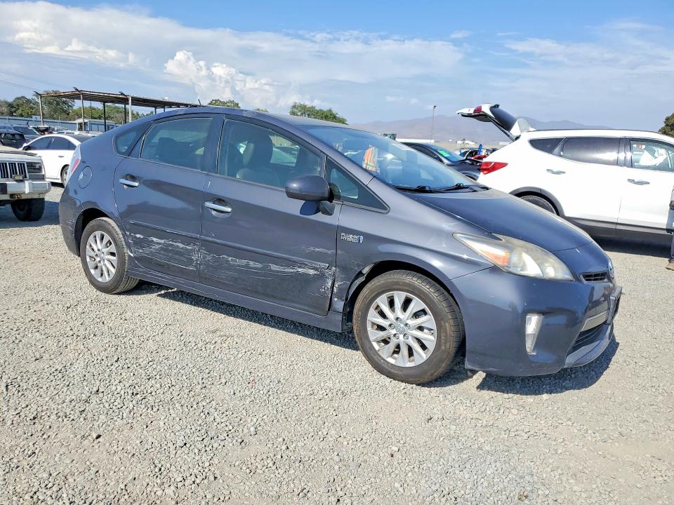 60692766 :رقم المزاد ، JTDKN3DP0C3005186 vin ، 2012 Toyota Prius Plug-in Hybrid مزاد بيع