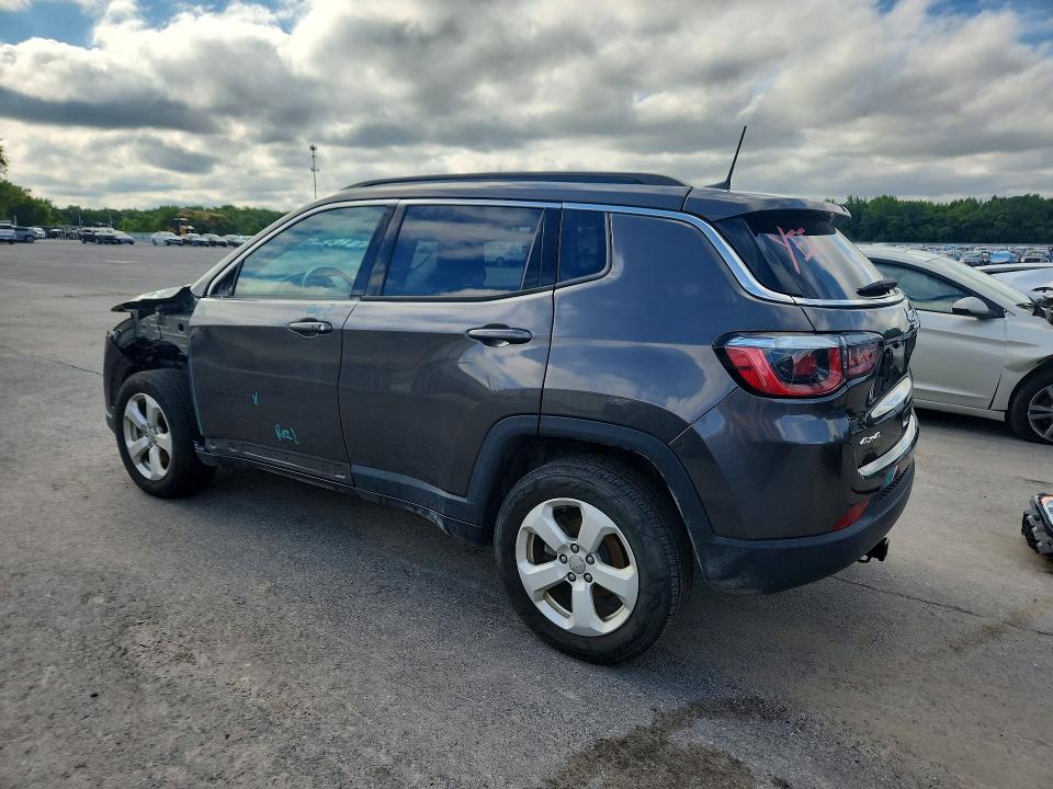 59870246 :رقم المزاد ، 3C4NJDBB5JT483899 vin ، 2018 Jeep Compass مزاد بيع
