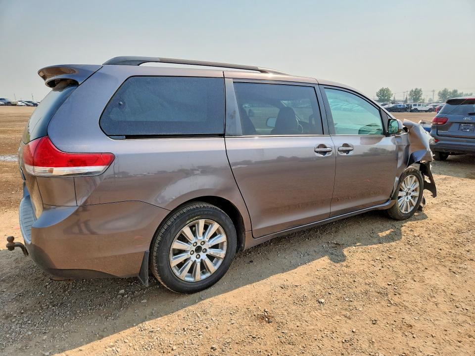 Продаж на аукціоні авто 2013 Toyota Sienna, vin: 5TDJK3DC2DS070798, номер лоту: 63255656