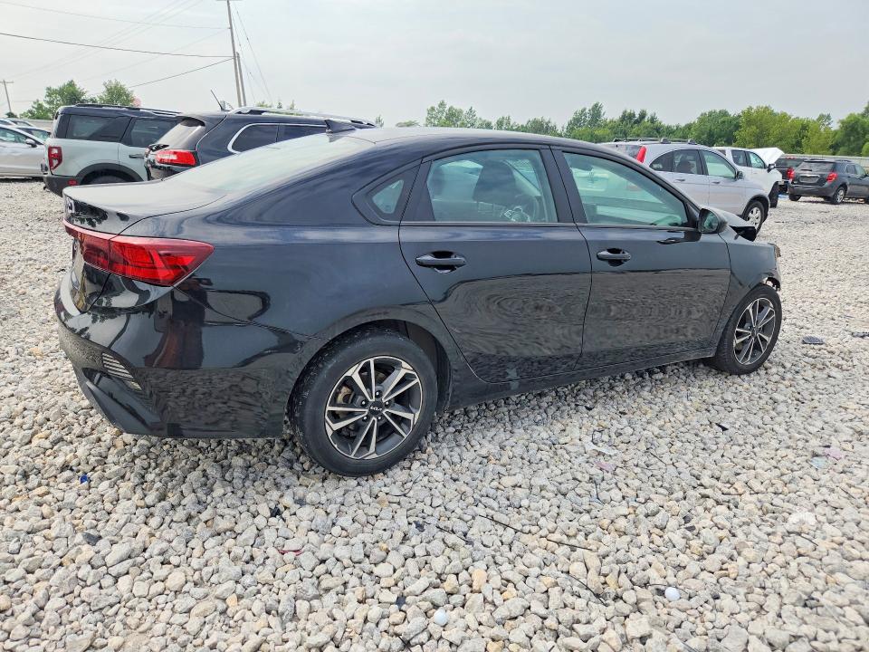 60811026 :رقم المزاد ، 3KPF24AD8RE781304 vin ، 2024 Kia Forte مزاد بيع