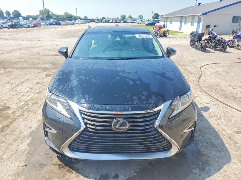 59810536 :رقم المزاد ، 58ABK1GG1GU032653 vin ، 2016 Lexus Es مزاد بيع