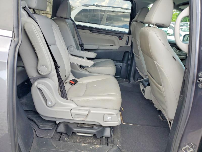 60359136 :رقم المزاد ، 5FNRL6H77JB022566 vin ، 2018 Honda Odyssey مزاد بيع