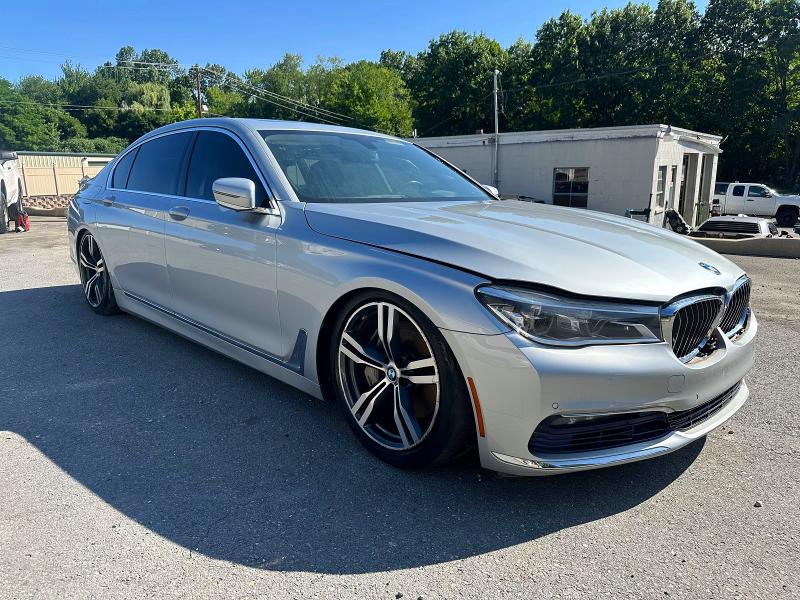 2016 Bmw 750 მანქანა იყიდება აუქციონზე, vin: WBA7F2C52GG418042, აუქციონის ნომერი: 60607826