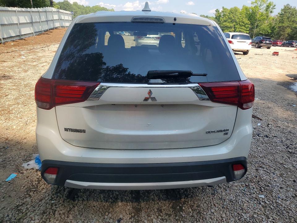 62520246 :رقم المزاد ، JA4AD3A33HZ024006 vin ، 2017 Mitsubishi Outlander مزاد بيع