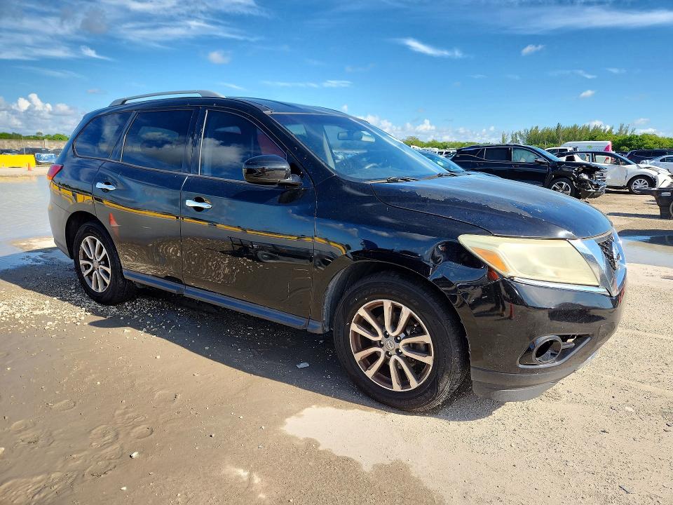 62822676 :رقم المزاد ، 5N1AR2MN7EC667726 vin ، 2014 Nissan Pathfinder مزاد بيع
