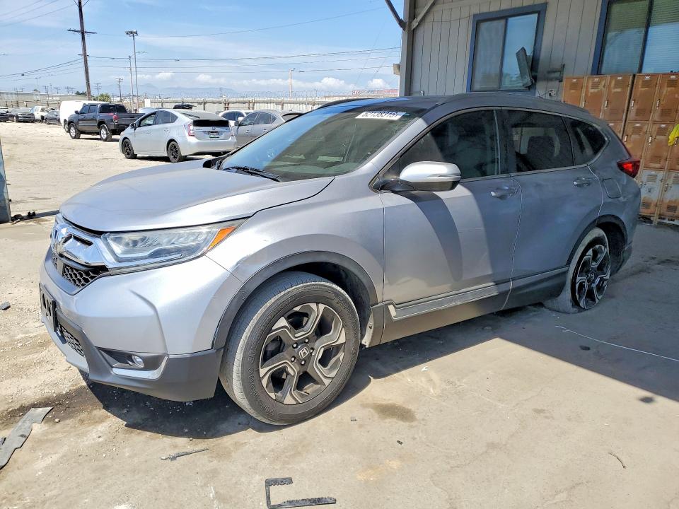 62138316 :رقم المزاد ، 7FARW1H9XHE022670 vin ، 2017 Honda Cr-v مزاد بيع