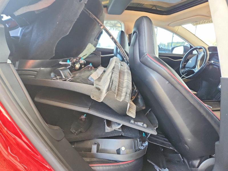 Продажа на аукционе авто 2015 Tesla Model S, vin: 5YJSA1H1XFFP70645, номер лота: 62038386