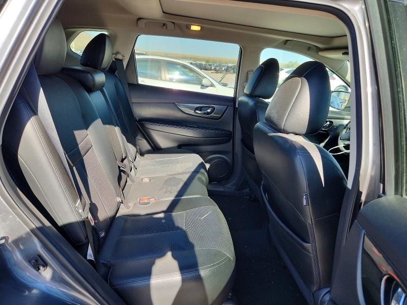 60080166 :رقم المزاد ، 5N1AT2MV1FC899872 vin ، 2015 Nissan Rogue مزاد بيع