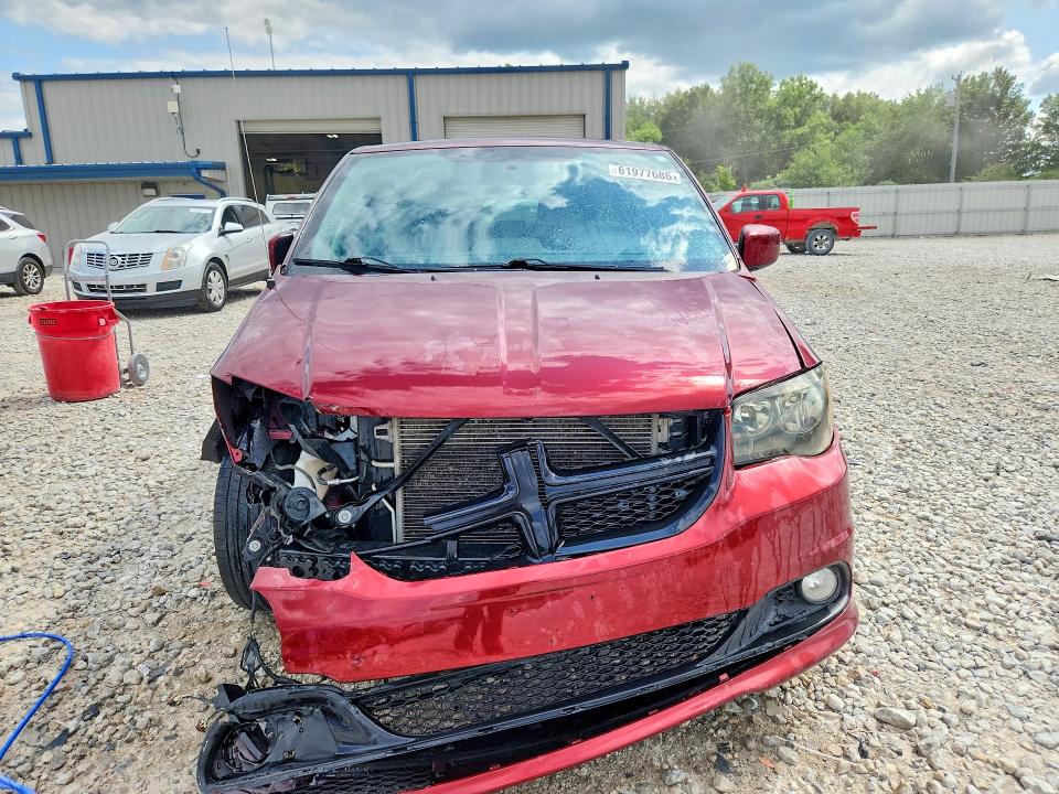 61977686 :رقم المزاد ، 2C4RDGCG1JR191609 vin ، 2018 Dodge Grand Caravan مزاد بيع