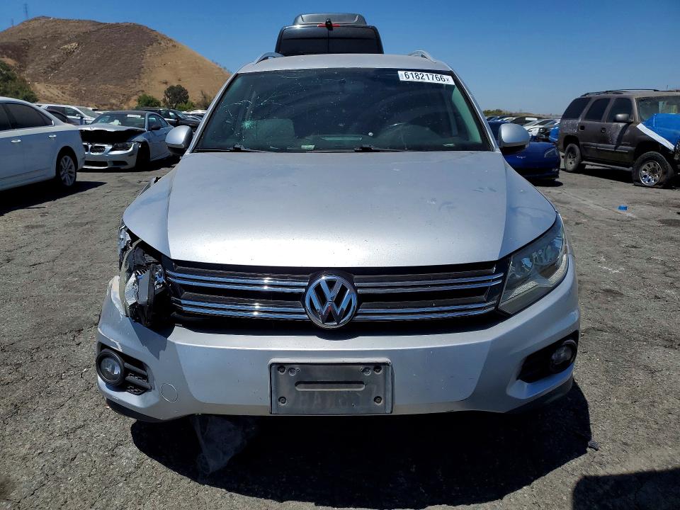 2012 Volkswagen Tiguan მანქანა იყიდება აუქციონზე, vin: WVGAV7AX7CW556068, აუქციონის ნომერი: 61821766