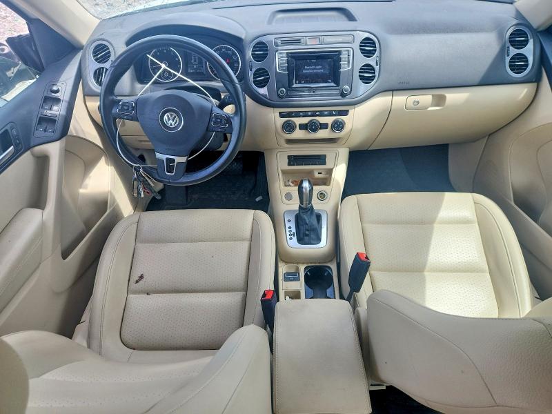2016 Volkswagen Tiguan მანქანა იყიდება აუქციონზე, vin: WVGAV7AXXGW604880, აუქციონის ნომერი: 61984966