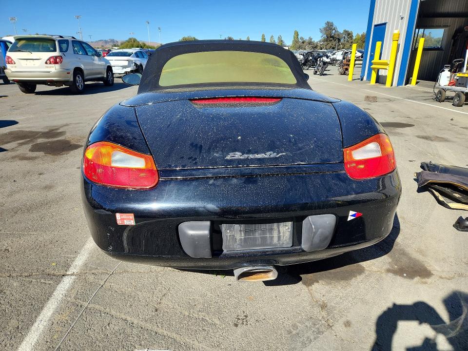 63000106 :رقم المزاد ، WP0CA2983YU622031 vin ، 2000 Porsche Boxster مزاد بيع