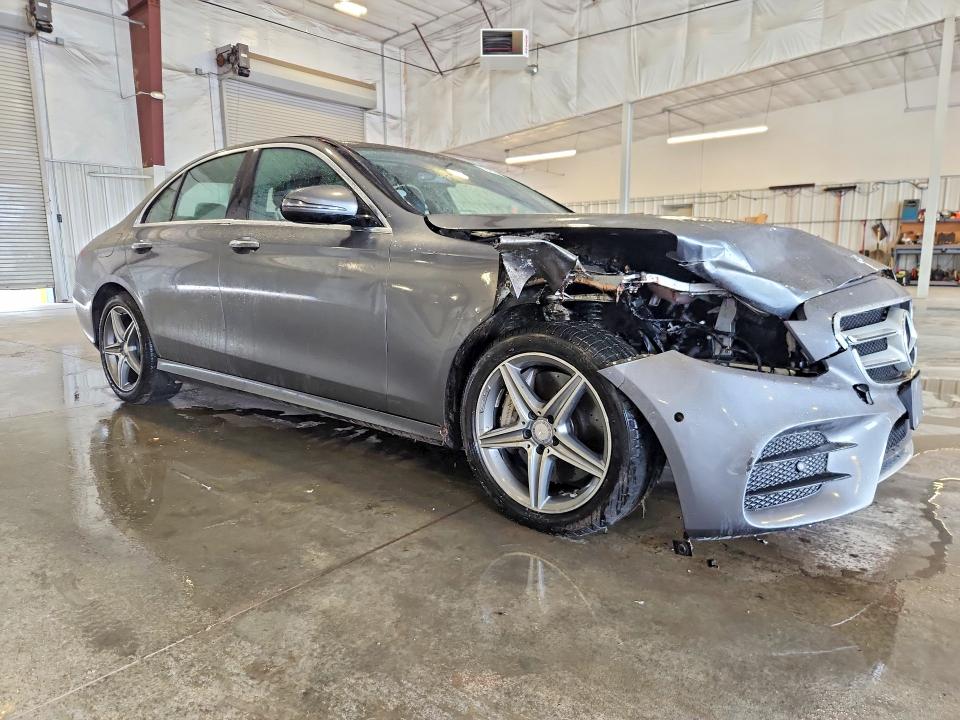 62457146 :رقم المزاد ، WDDZF4KB2HA022959 vin ، 2017 Mercedes-benz E مزاد بيع