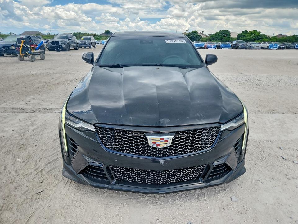 61415716 :رقم المزاد ، 1G6D75RP7N0411089 vin ، 2022 Cadillac Ct4-v مزاد بيع