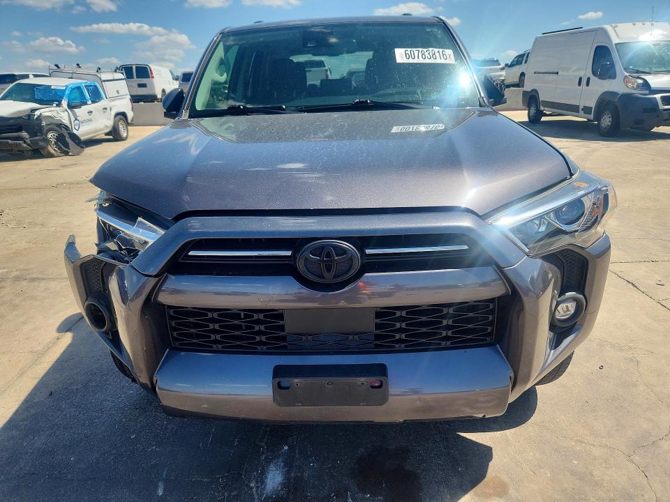 60783816 :رقم المزاد ، JTEEU5JR3M5248946 vin ، 2021 Toyota 4runner مزاد بيع