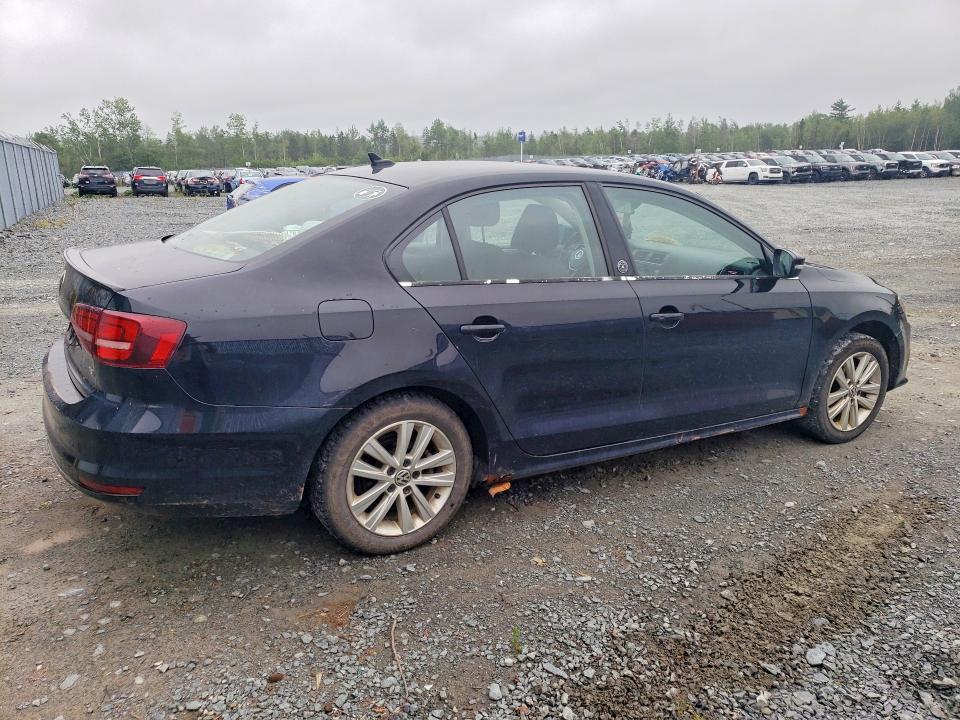 63504006 :رقم المزاد ، 3VWDB7AJ7HM306775 vin ، 2017 Volkswagen Jetta مزاد بيع