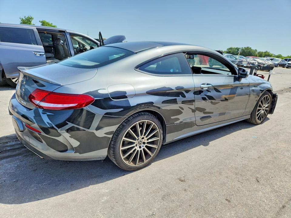 60671196 :رقم المزاد ، WDDWJ4JBXHF520428 vin ، 2017 Mercedes-benz C مزاد بيع