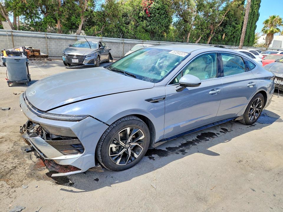 Auction sale of the 2025 Hyundai Sonata, vin: KMHL64JA2SA493392, lot number: 60645906