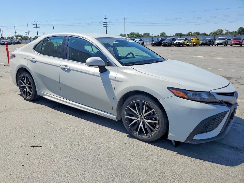 Продажа на аукционе авто 2024 Toyota Camry, vin: 4T1G11AK6RU244285, номер лота: 61382286