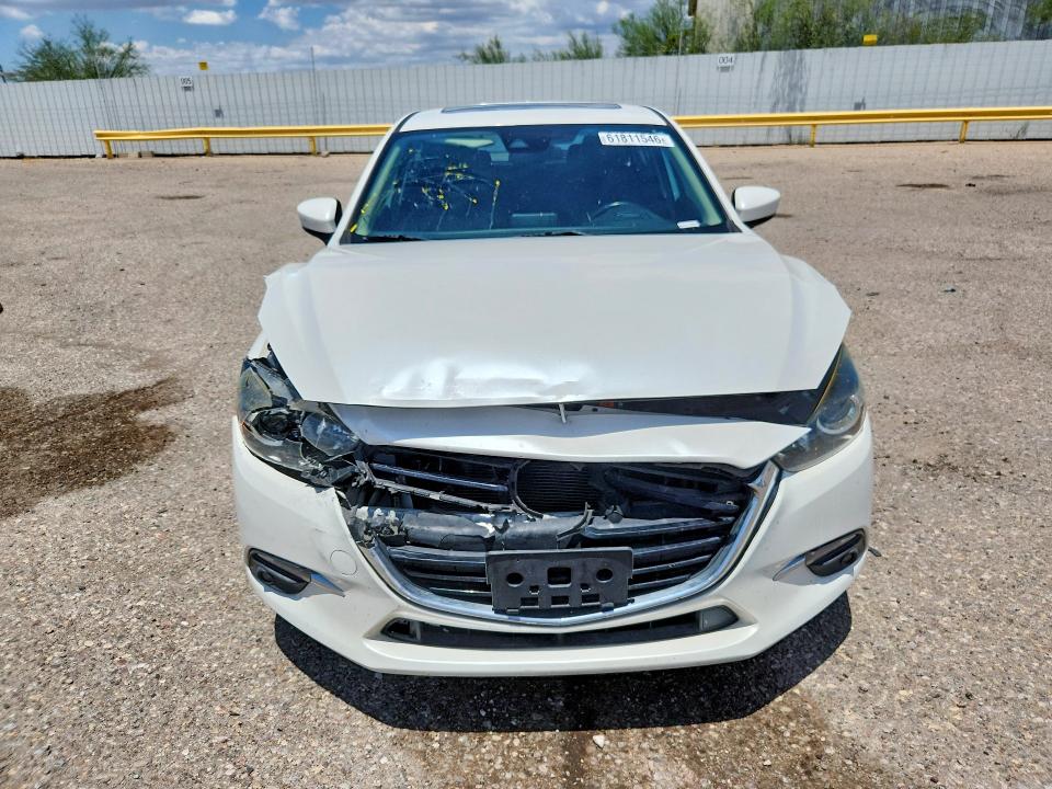 61811546 :رقم المزاد ، JM1BN1M33H1117467 vin ، 2017 Mazda 3 مزاد بيع