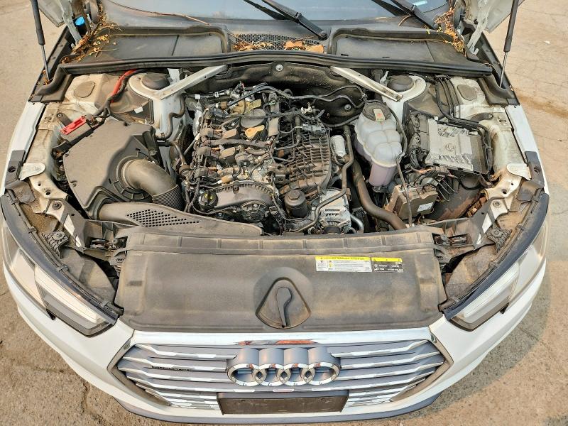 Продажа на аукционе авто 2019 Audi A4, vin: WAUDNAF45KN018872, номер лота: 61043486