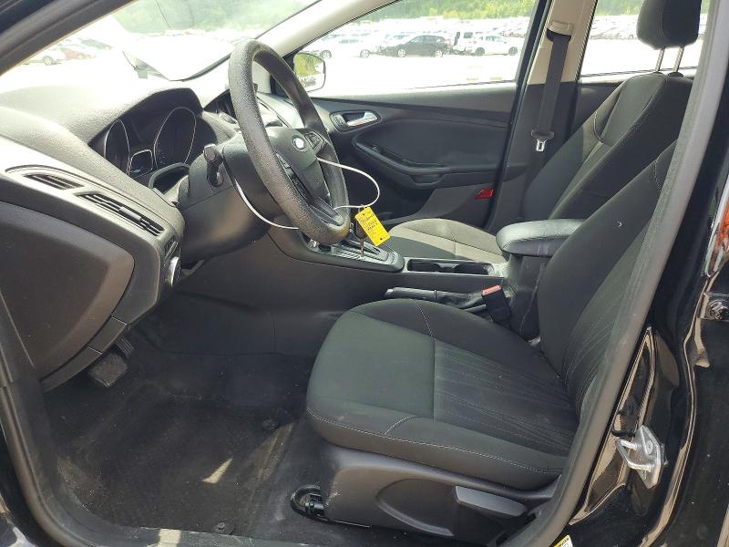 62449326 :رقم المزاد ، 1FADP3F29JL328255 vin ، 2018 Ford Focus مزاد بيع