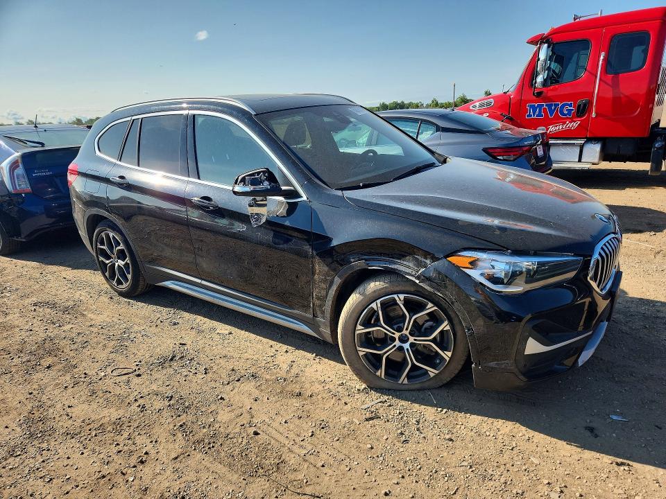 60829206 :رقم المزاد ، WBXJG9C05N5V28856 vin ، 2022 Bmw X1 مزاد بيع