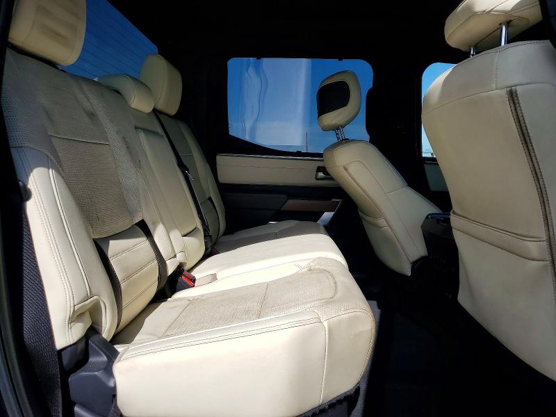 Продажа на аукционе авто 2022 Toyota Tundra, vin: 5TFMA5BC9NX001519, номер лота: 61038676