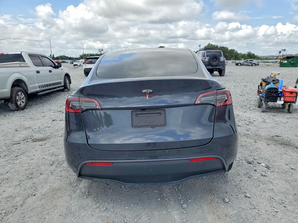 62708386 :رقم المزاد ، 7SAYGDED5SF231825 vin ، 2025 Tesla Model Y مزاد بيع