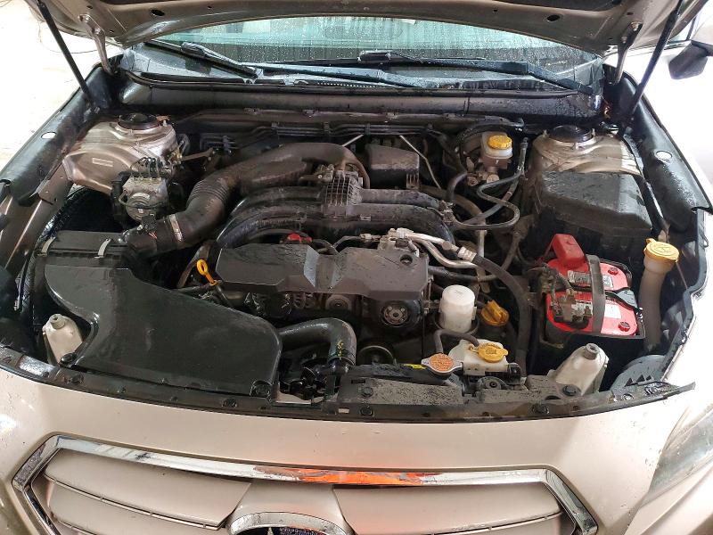 61224716 :رقم المزاد ، 4S3BNAJ65F3072466 vin ، 2015 Subaru Legacy مزاد بيع