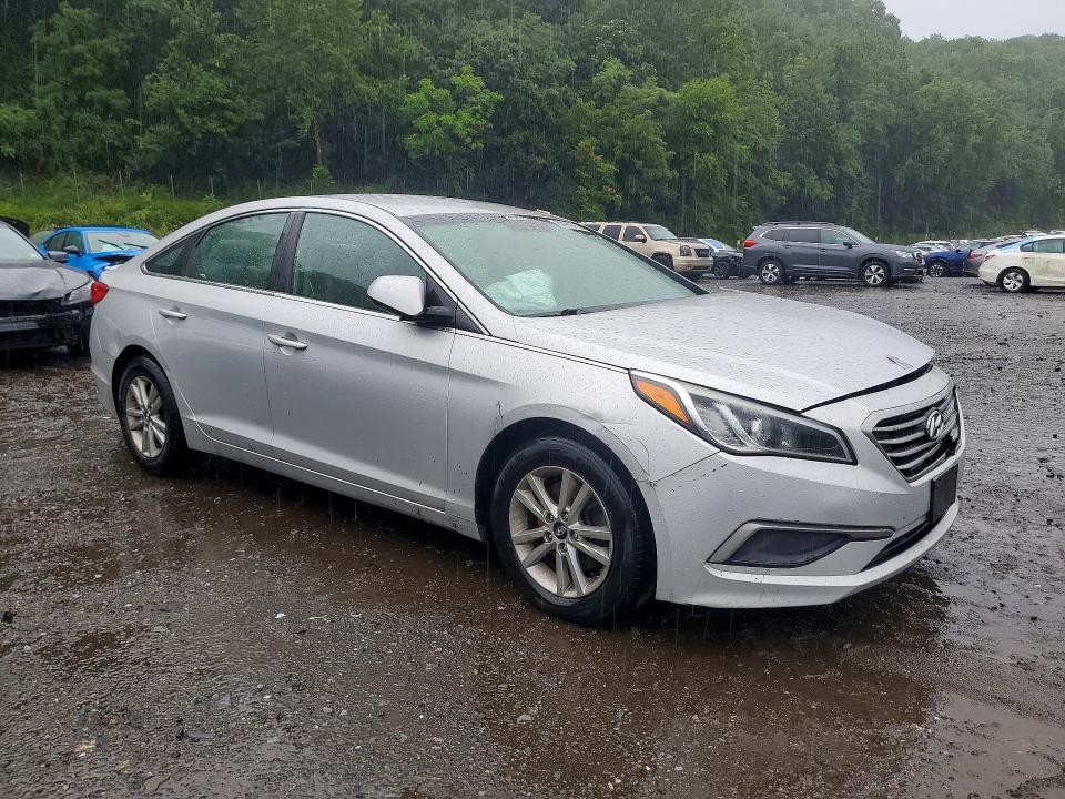 62902716 :رقم المزاد ، 5NPE24AF2HH547733 vin ، 2017 Hyundai Sonata مزاد بيع