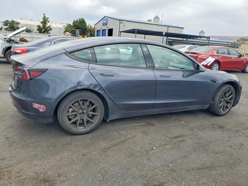 Продажа на аукционе авто 2022 Tesla Model 3, vin: 5YJ3E1EA3NF233675, номер лота: 61046436