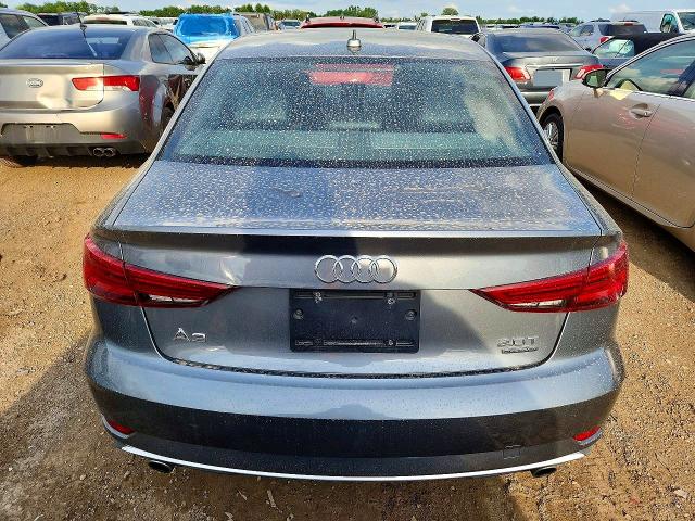 Продаж на аукціоні авто 2018 Audi A3, vin: WAUB8GFF0J1071956, номер лоту: 60588136