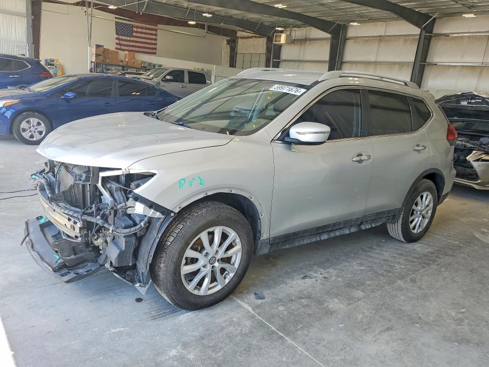 2017 Nissan Rogue მანქანა იყიდება აუქციონზე, vin: JN8AT2MV6HW001650, აუქციონის ნომერი: 59971676