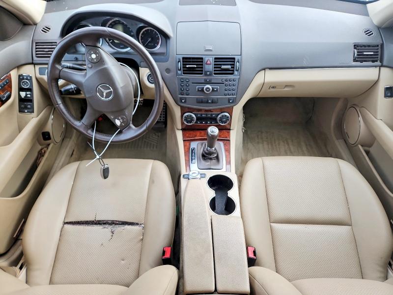 2010 Mercedes-benz C მანქანა იყიდება აუქციონზე, vin: WDDGF8BB3AF378506, აუქციონის ნომერი: 62859626