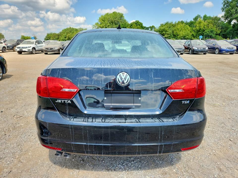 61371676 :رقم المزاد ، 3VW3L7AJ0DM408857 vin ، 2013 Volkswagen Jetta مزاد بيع
