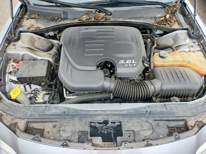 61154976 :رقم المزاد ، 2C3CCAEG7JH194155 vin ، 2018 Chrysler 300 مزاد بيع