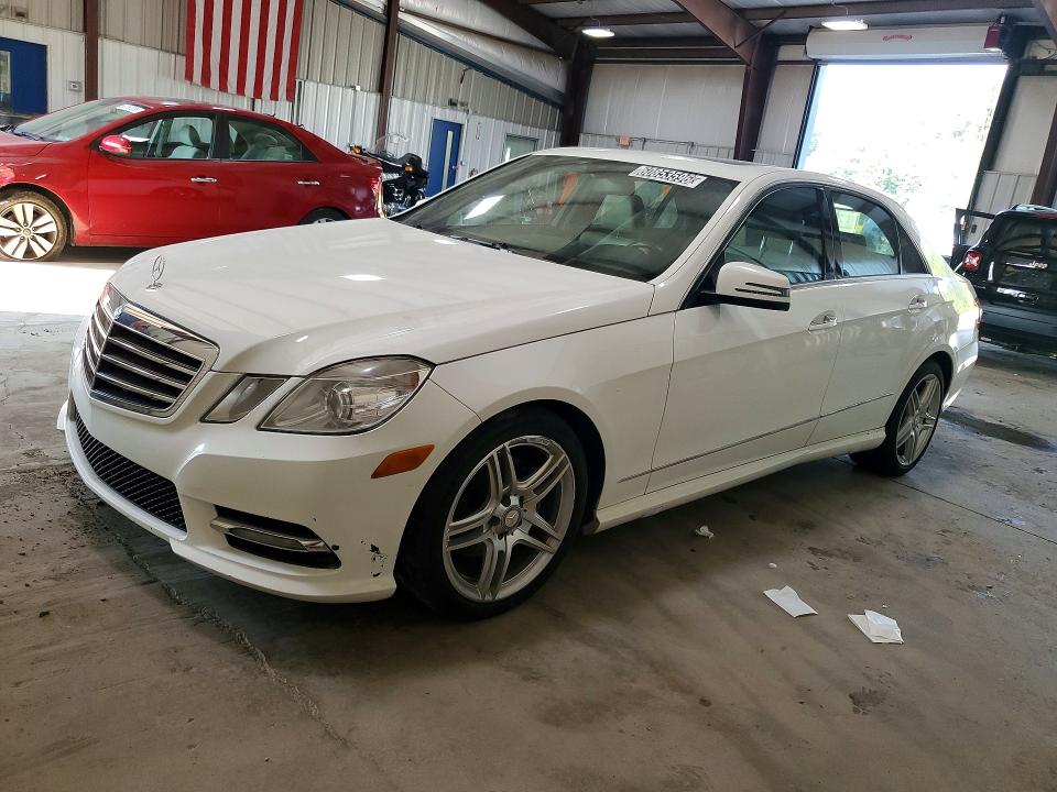 60853596 :رقم المزاد ، WDDHF8JB2DA689304 vin ، 2013 Mercedes-benz E مزاد بيع