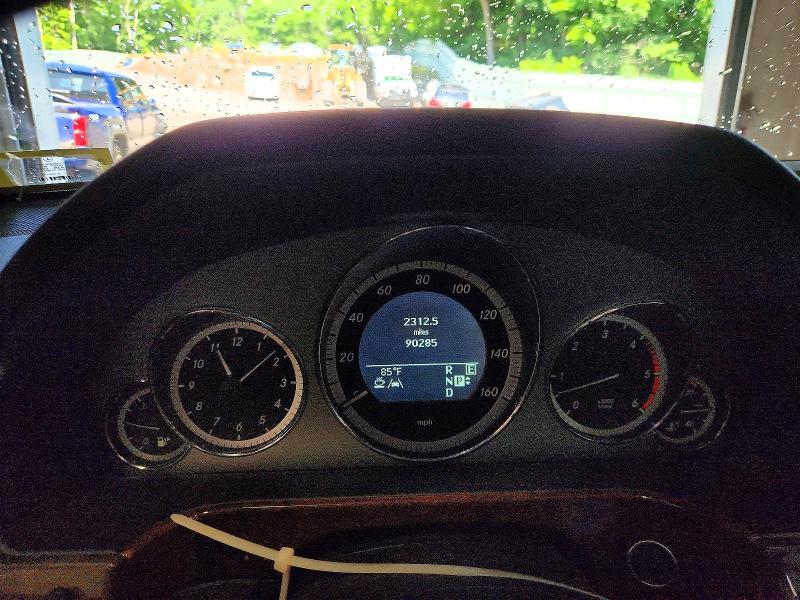 59376546 :رقم المزاد ، WDDHF2EB6BA444350 vin ، 2011 Mercedes-benz E مزاد بيع